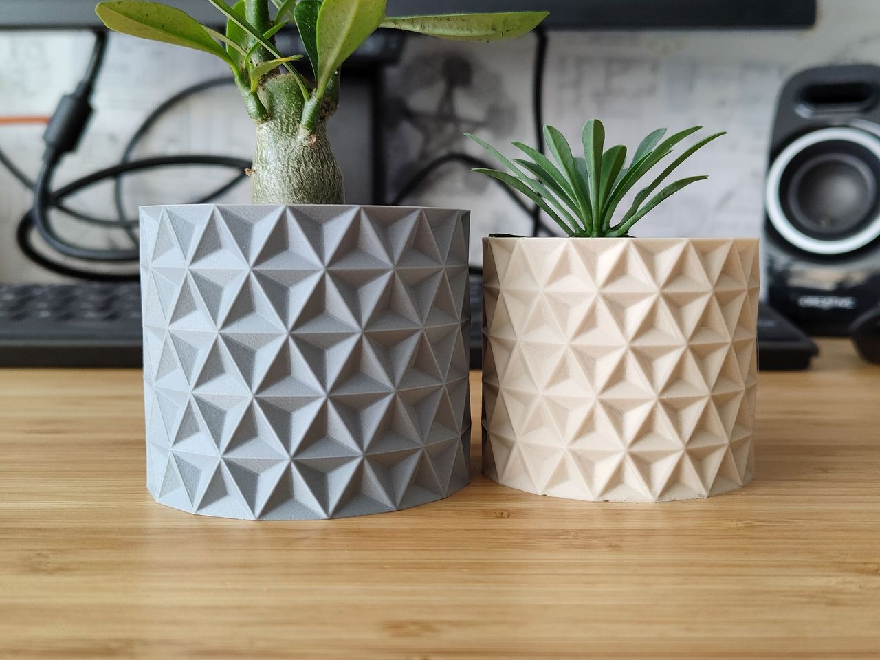 Maceta para Plantas con Patrón de Triángulos 12 cm