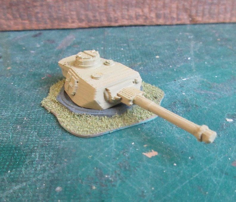 Pziv Sığınak Silahı Dekoru 24 cm