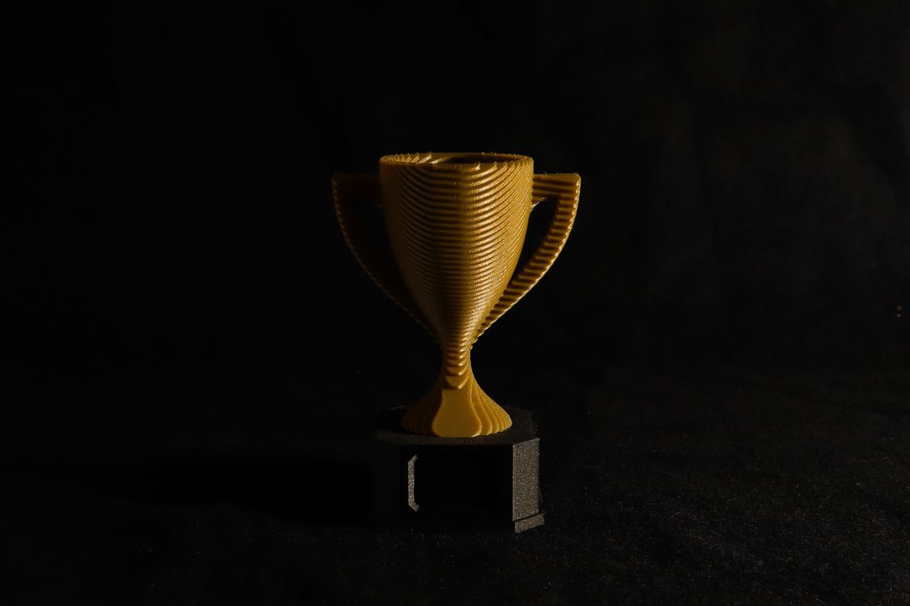 Gezackter Preispokal 15 cm