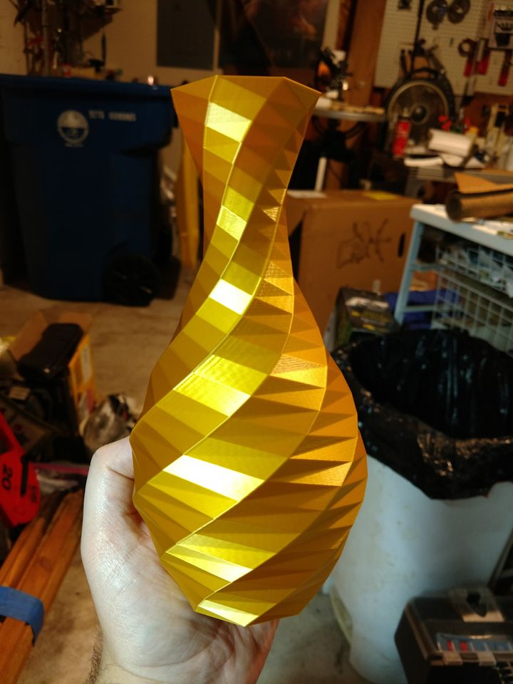Vase Long à Motifs Poli 20 cm