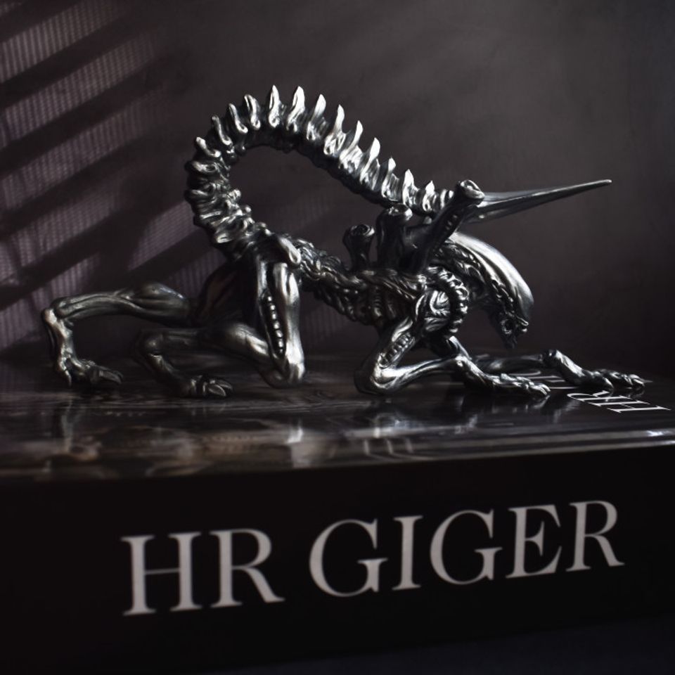 Detailed Alien Xenomorph Figure 20 cm