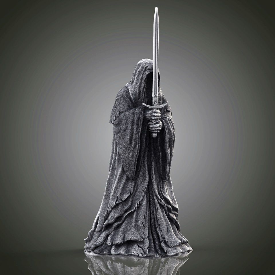 Middle Earth Saga Nazgul Figure 18 cm