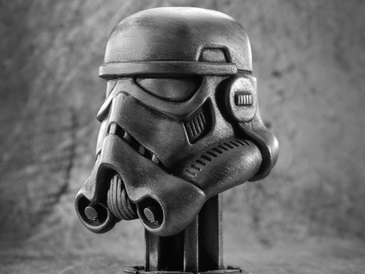 Detaylı Yıldız Savaşları Stormtrooper Uzay Savaşları Asker Kaskı 18 cm