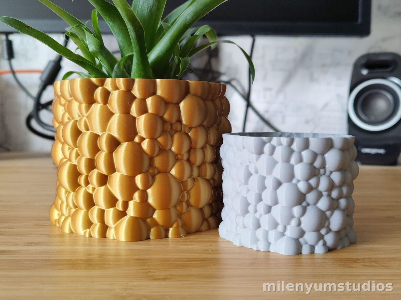 Bubble Patterned Flower Pot 12 cm